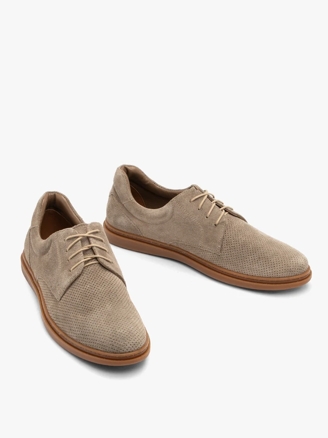 Herrenschnürschuhe mit Perforation