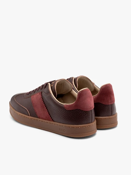 Kastanienbraune sportliche Halbschuhe für Damen mit flacher Sohle