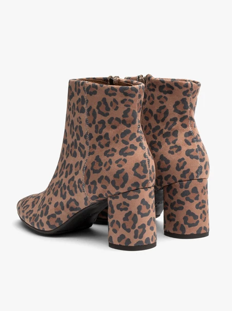 Damenstiefel mit Leopardenmuster