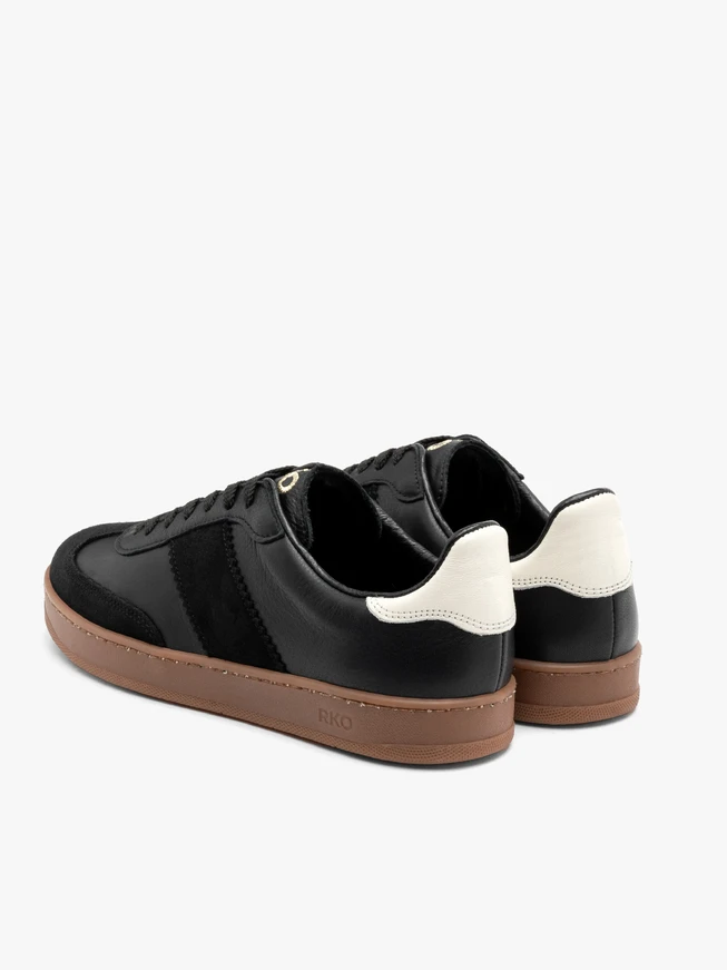 Sportliche Damen-Halbschuhe mit flacher Sohle