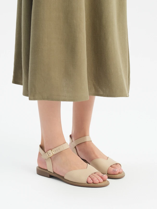Beige Damen Sandalen mit flachem Boden