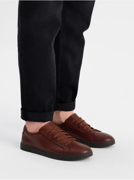 Dunkelbraune Herren-Turnschuhe aus Leder