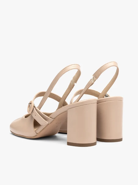 Beigefarbene Slingback-Pumps