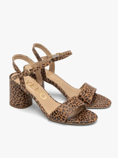 Braune Damen-Sandalen mit Leopardenmuster
