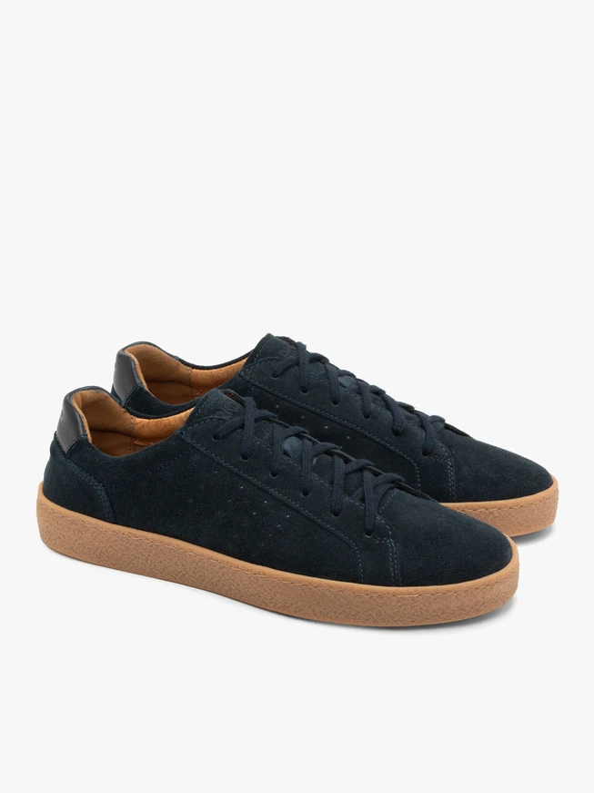 Marineblaue Turnschuhe für Männer mit beiger Sohle