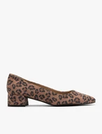 Niedrige Damenpumps mit Leopardenmuster