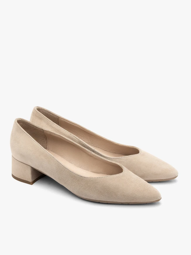 Pumps mit niedrigem Absatz aus Veloursleder