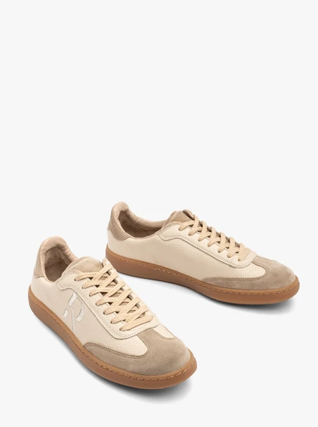 Beige sporty shoes with decorative embroidery