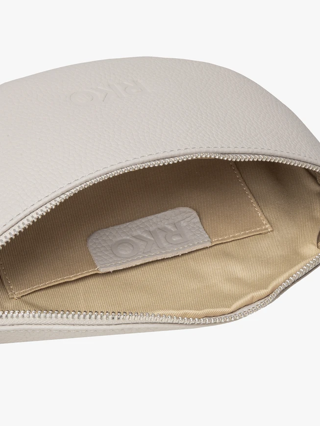 Hellgraue Nierentasche mit Quaste