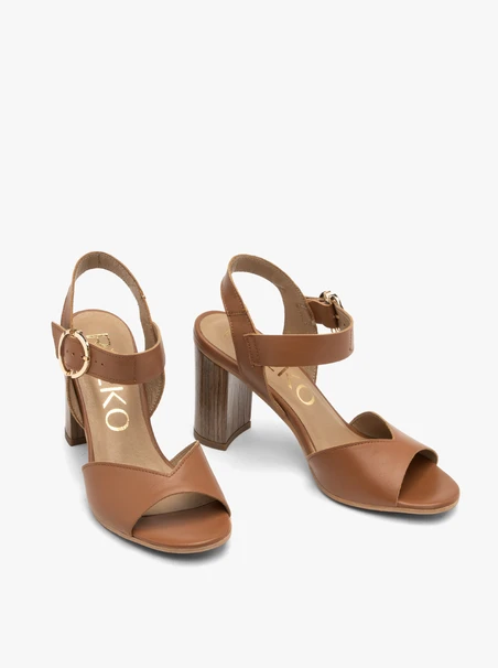 Hellbraune Damen-Sandalen mit dekorativem Absatz