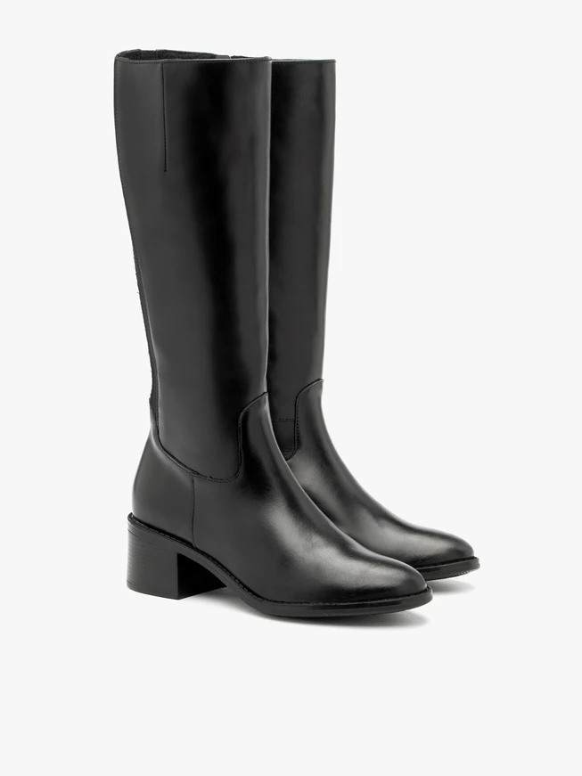 Schwarze klassische Stiefel mit schmalem Schaft