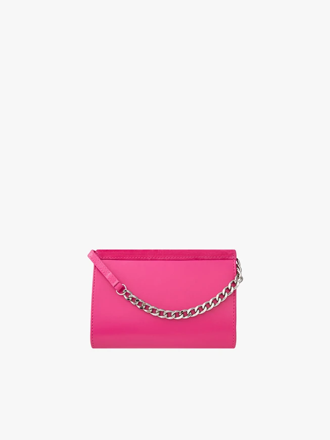 Kleine Handtasche in fuchsia mit silbernen Details