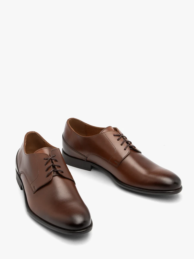 Klassische formelle Herrenschuhe