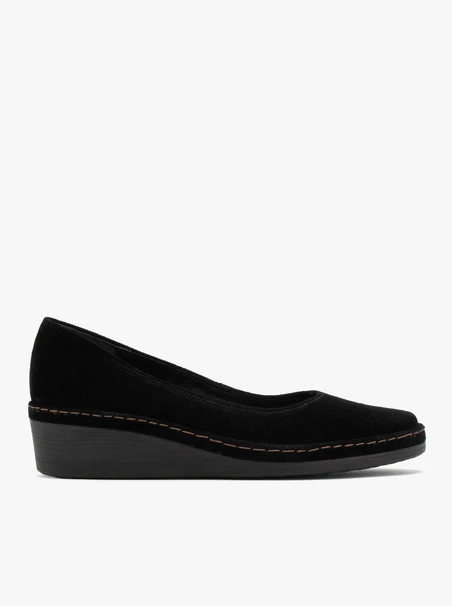 Schwarze Plateau-Pumps aus Velours
