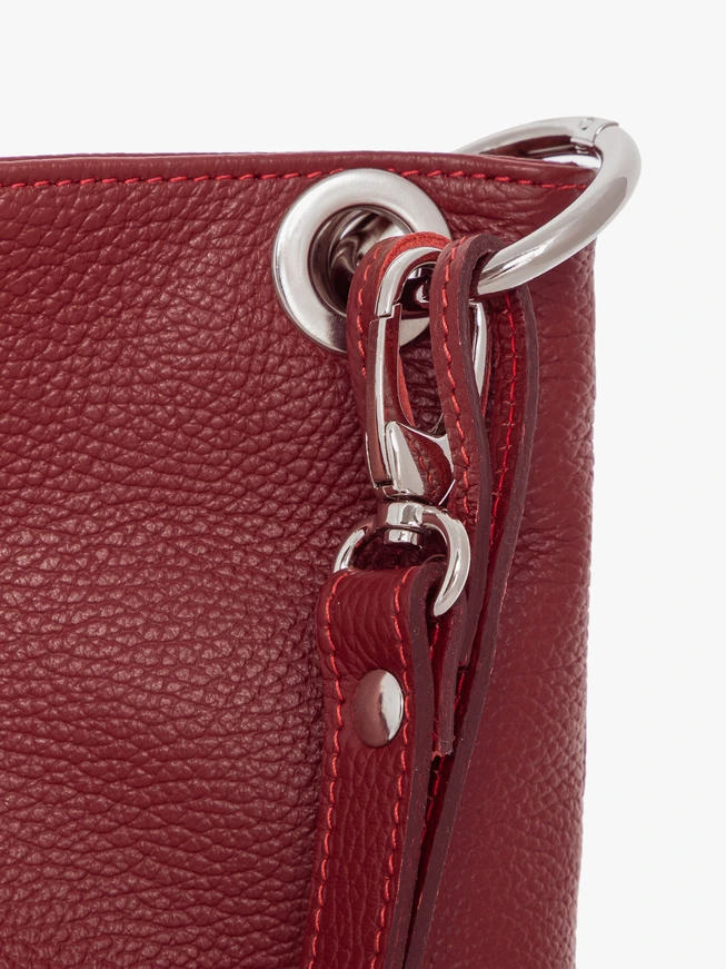 Kastanienbraune Shopper-Tasche mit Haken- und Ösenverschluss
