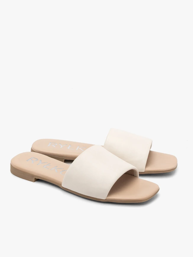 Flache Flip-Flops in Creme