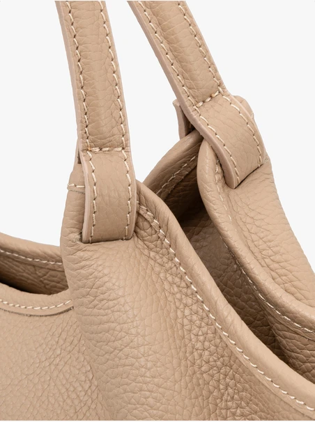 Beigefarbene Shopper-Tasche mit Henkel und Riemen