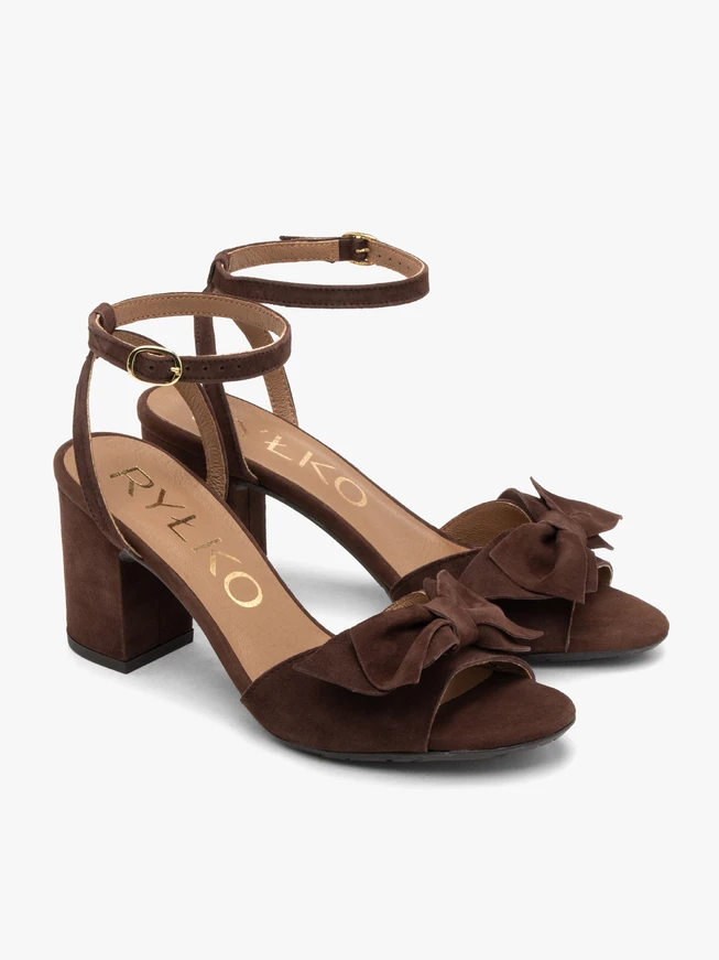 Dunkelbraune Damensandalen mit abnehmbarer Schleife