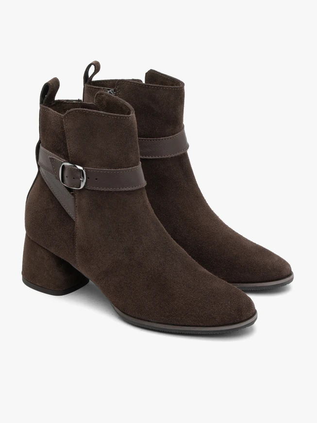 Brown ankle boots with buckle