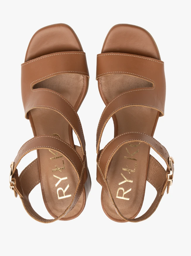 Hellbraune Damen-Sandalen mit Absatz