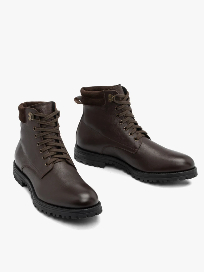 Dunkelbraune Freizeitstiefel