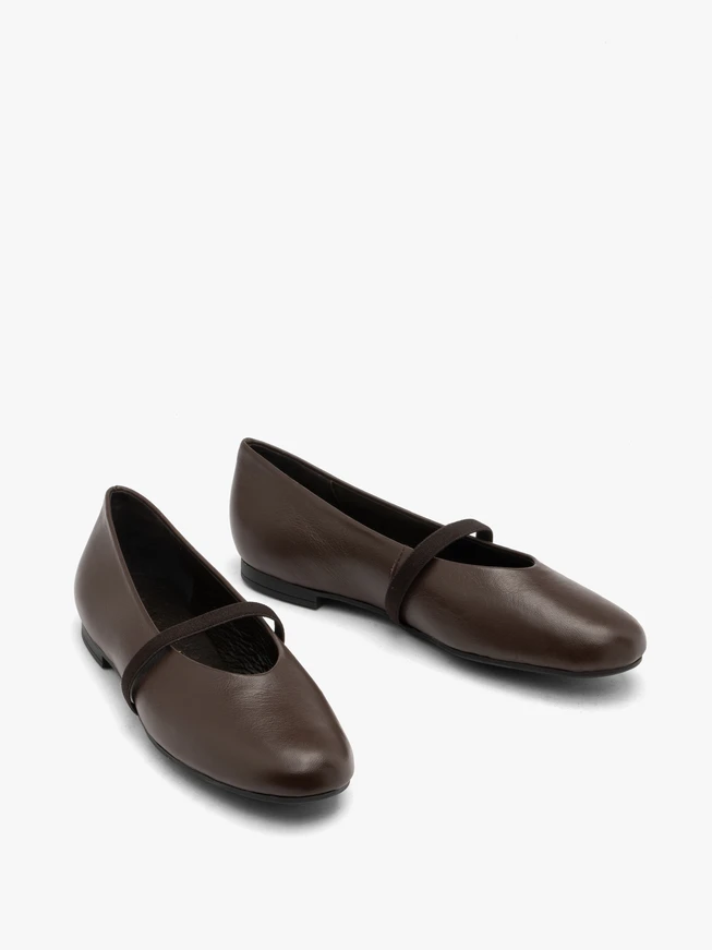 Minimalistische Ballerinas aus Schokolade für Frauen