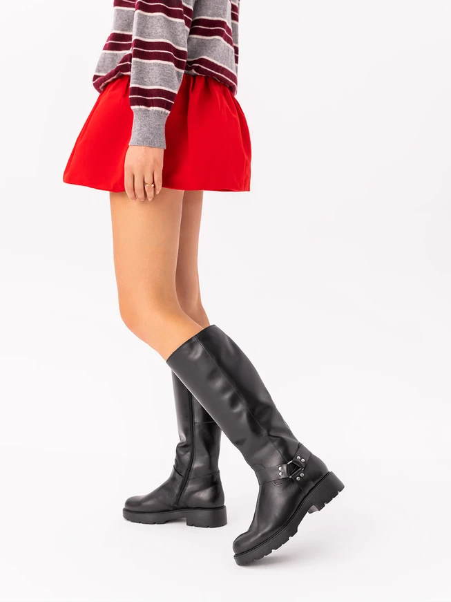 Biker-Stiefel mit Metallverzierungen