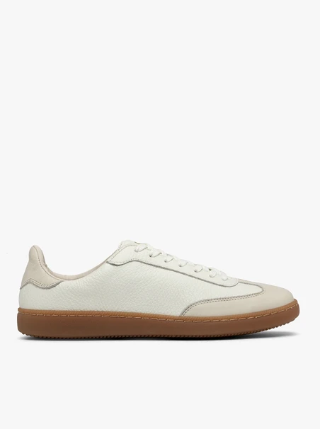 Cream sporty shoes with beige sole