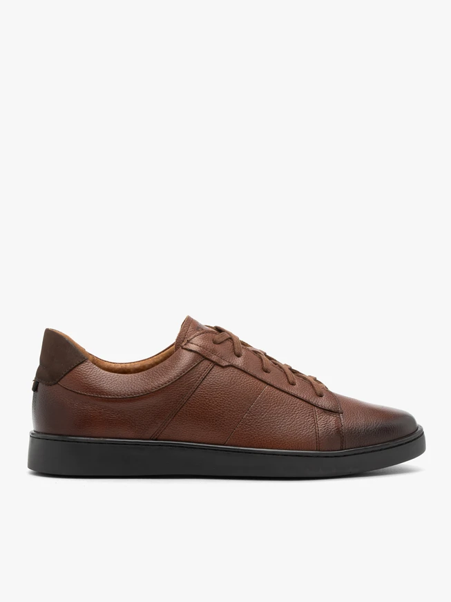 Braune Freizeithalbschuhe