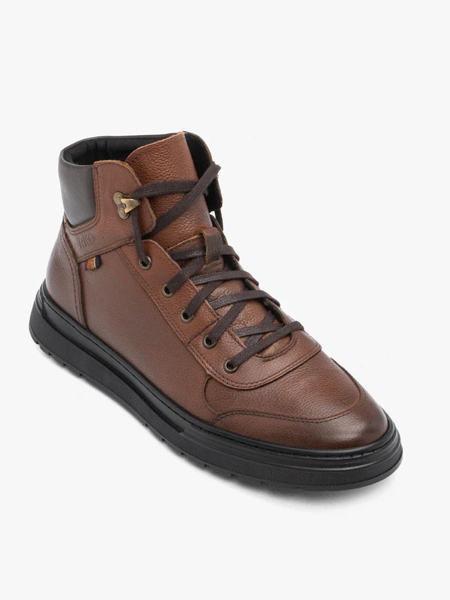 Dunkelbraune Freizeitstiefel