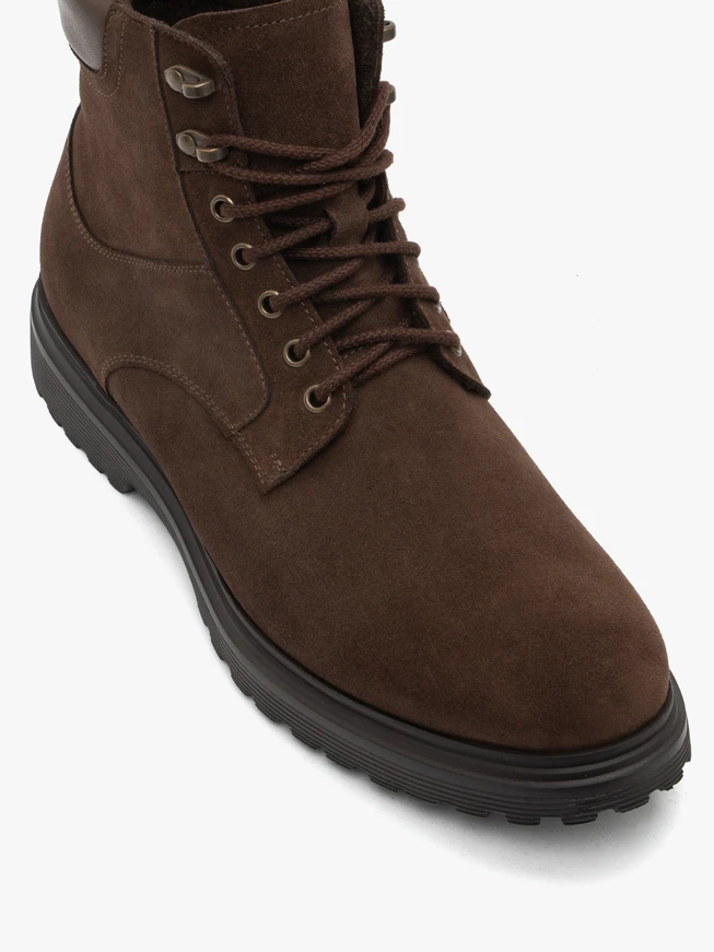 Dunkelbraune kombinierte Lederstiefel