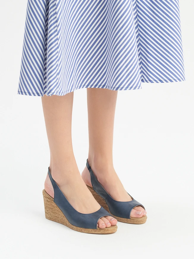 Marineblaue Damensandalen mit Schnurabsatz
