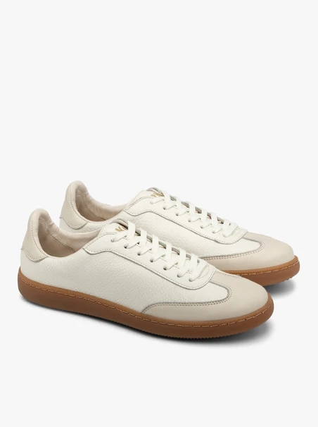 Cream sporty shoes with beige sole