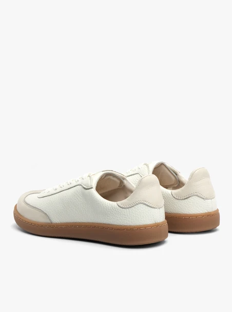 Cream sporty shoes with beige sole