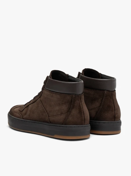 Dunkelbraune Sportstiefel