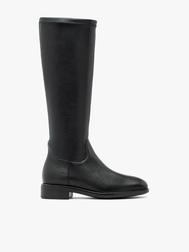Schwarze Stiefel mit elastischem Schaft