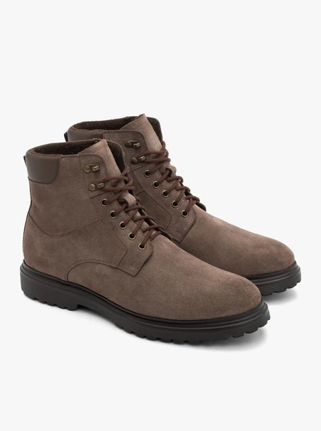 Braune Freizeitstiefel