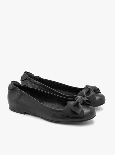 Black ballet flats