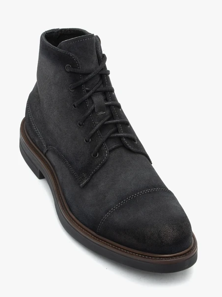 Graue Velourslederstiefel
