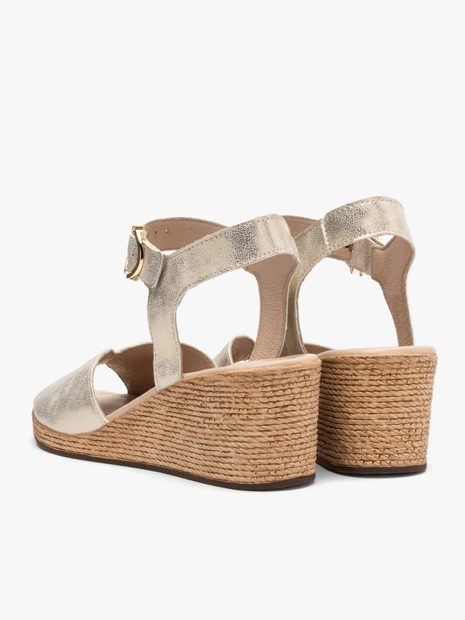 Platin-Sandalen mit Plateausohle