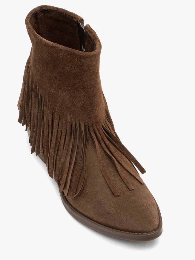 Braune Fransenstiefel aus Veloursleder