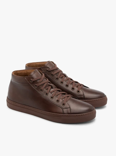 Braune Sportstiefel aus Leder