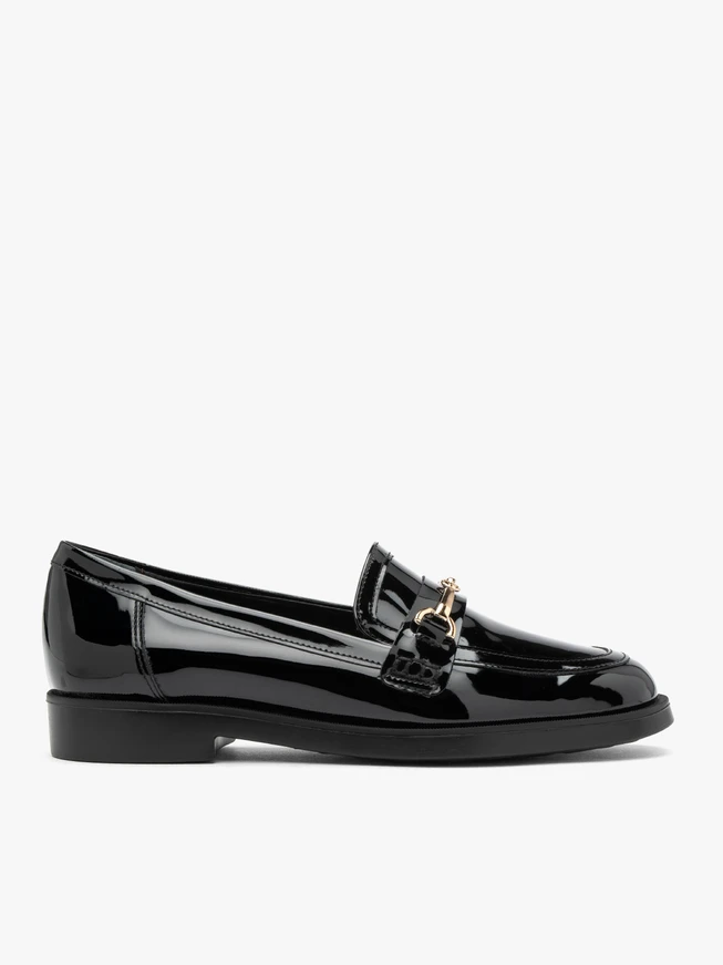 Black women’s loafers