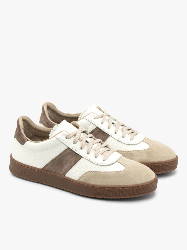 Mehrfarbige Sporthalbschuhe für Männer