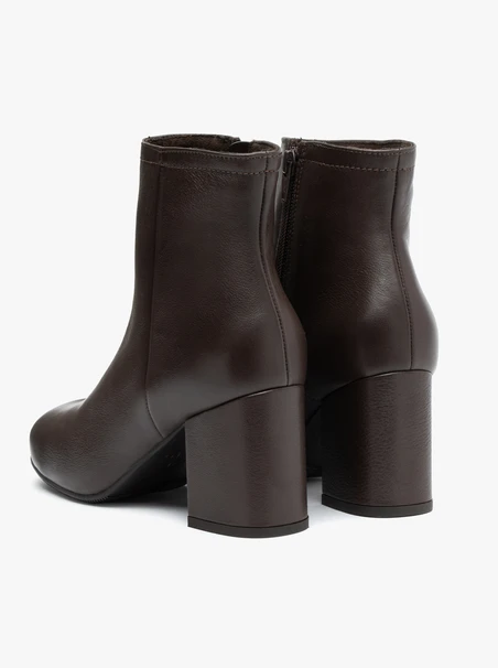 Stöckelschuhe aus Schokolade