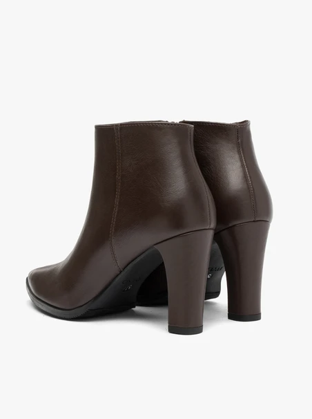 Dunkelbraune Stiletto-Stiefel