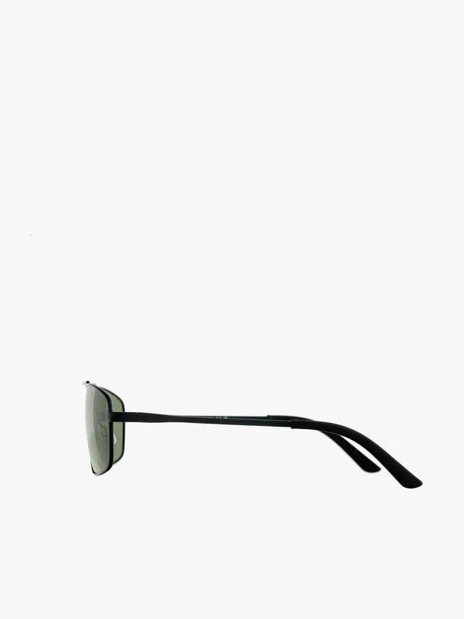 Schwarze Sonnenbrille mit Metallrahmen