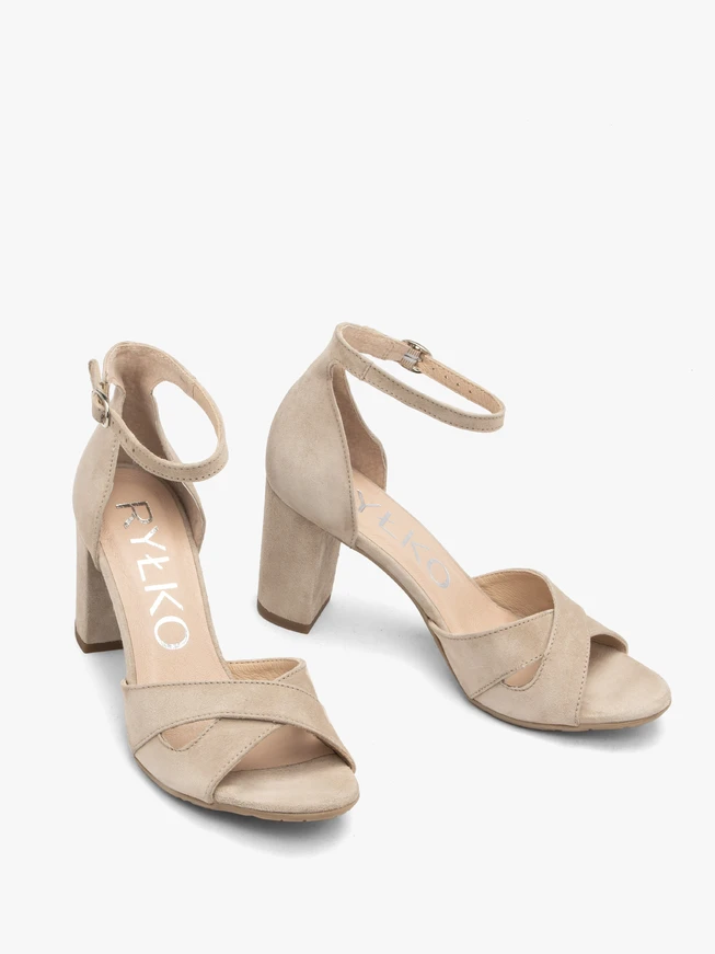 Beige Damen-Sandalen mit Absatz