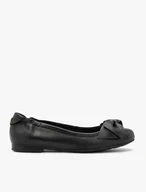Black ballet flats