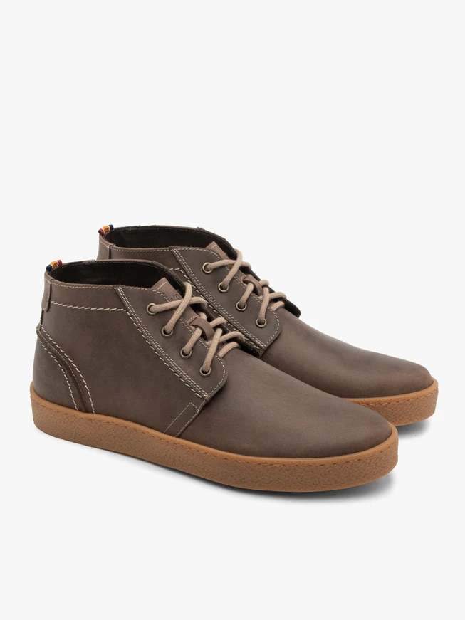 Braune Nubuk-Stiefel